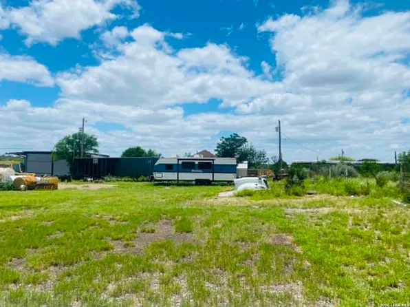 4146 SPIKE HILL DR LOT 3, Eagle Pass, TX 78852