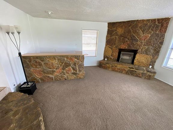 3rd image of 10104 W Palm Dr
