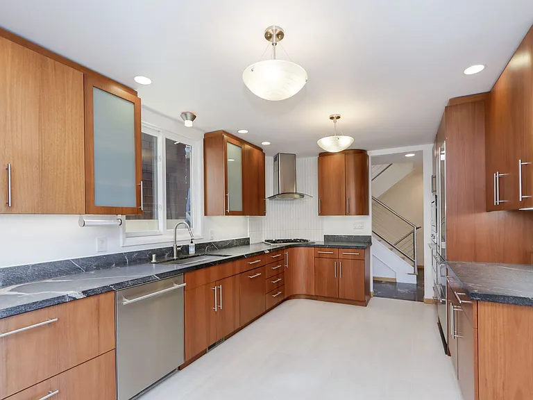 404 Gold Mine Dr — Photo 14