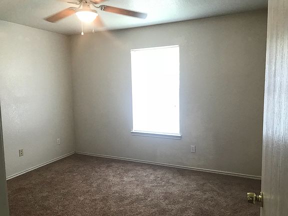 5th image of 2809 Alma Dr #B