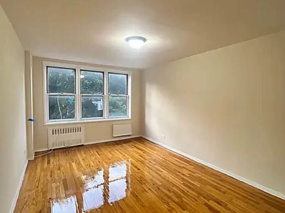4th image of 36 Hamilton Ave APT 2J