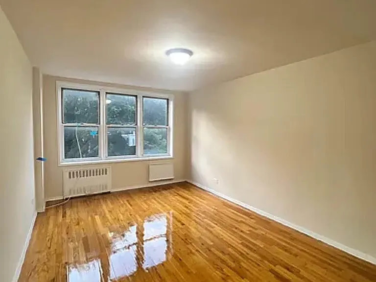 36 Hamilton Ave #2J — Photo 4