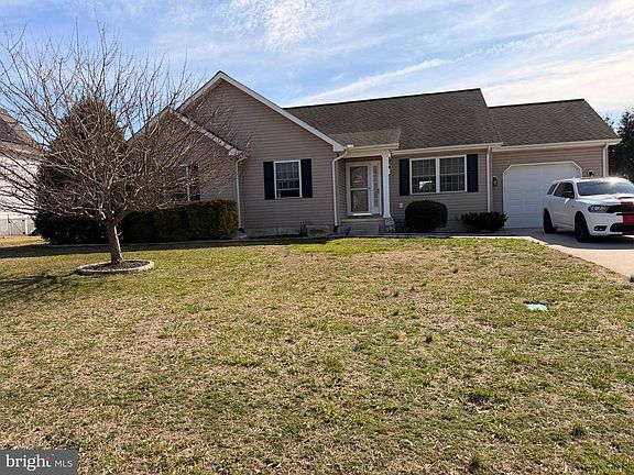 2nd image of 70 W Deer Trail Rd