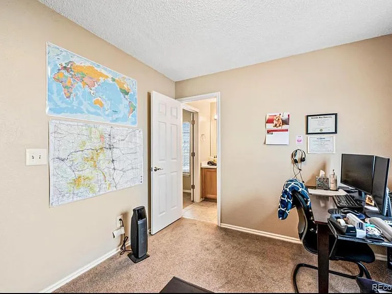 8705 Katherine Ct — Photo 12