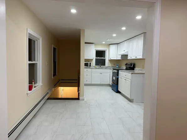89 Lebanon St, Hanover, NH