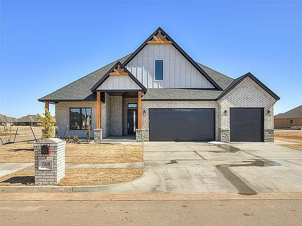 508 Braxton Way, Yukon, OK 73099