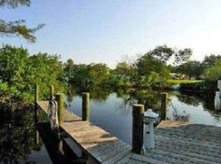2060 8th St W, Palmetto, FL 34221