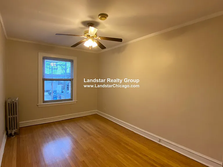 2815 W Berteau Ave #2 — Photo 15