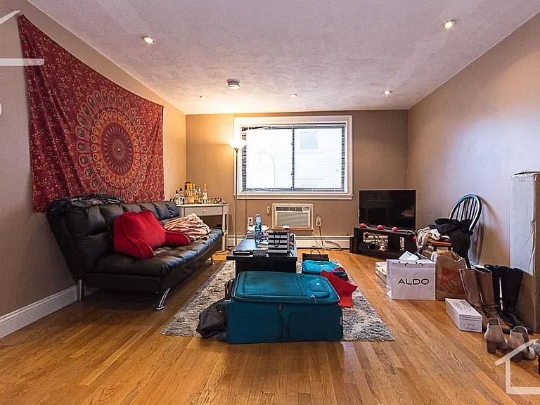 47 Gardner St #25 — Photo 11