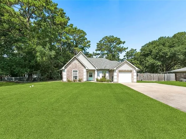 42 Helen Dr, Madisonville, LA 70447