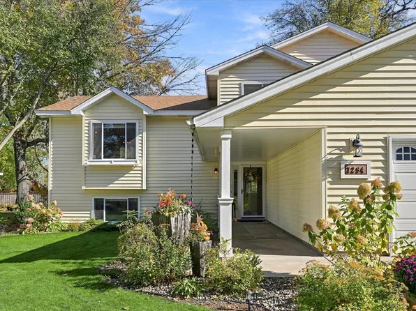 7294 Meadow Ct, Lino Lakes, MN 55014