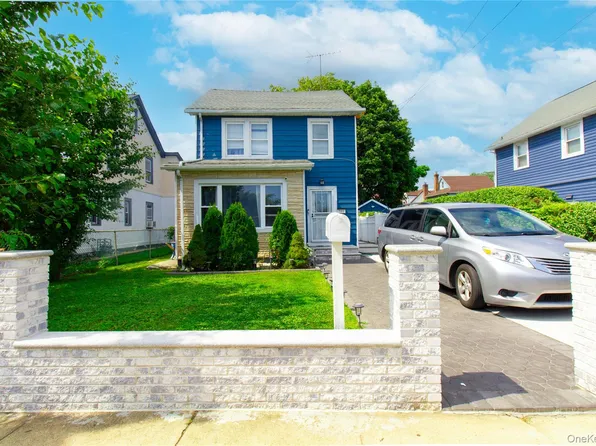 361 E. Columbia Street, Hempstead, NY 11550