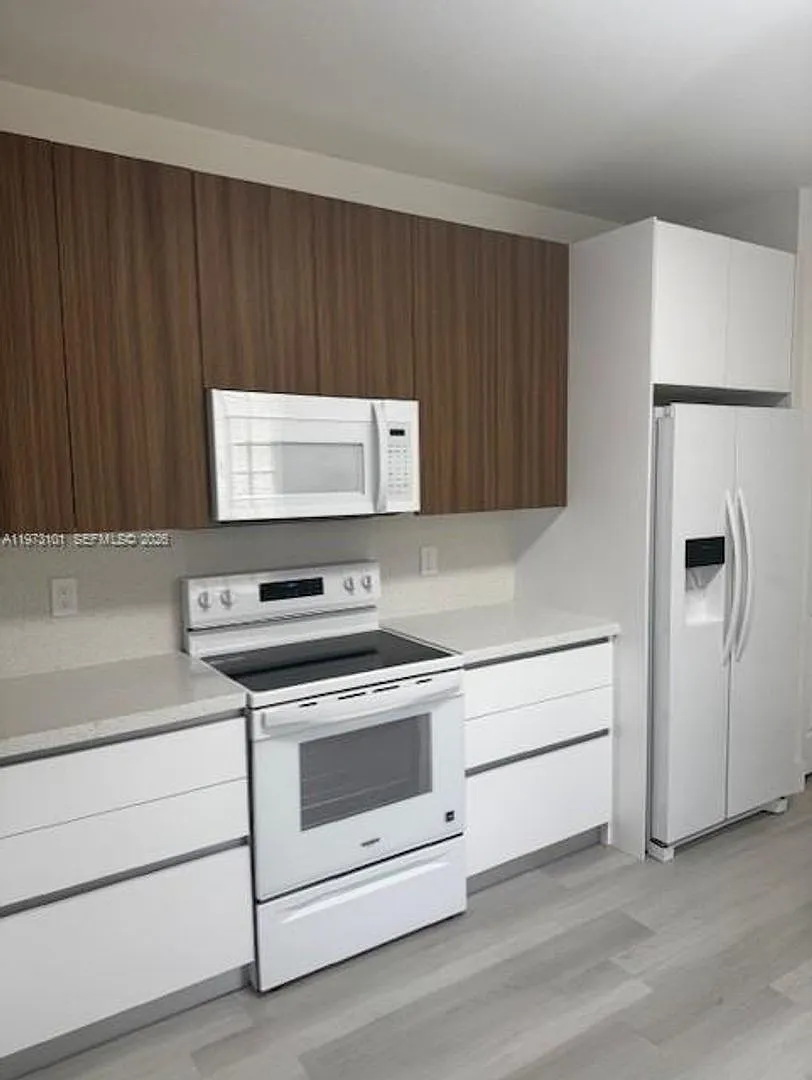 2179 Hacienda Terrace 2179, Weston, FL 33327 — Photo 1