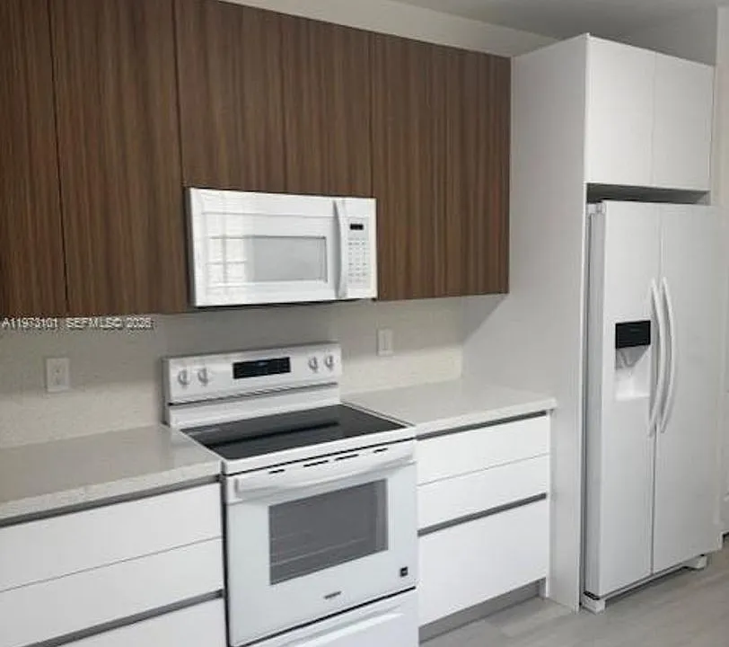 2179 Hacienda Ter #2179