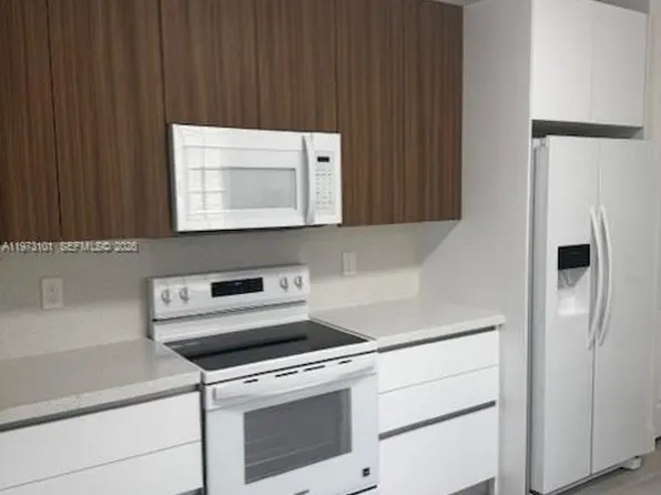 2179 Hacienda Ter #2179, Fort Lauderdale, FL 33327