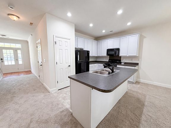 2nd image of 9622 Scarborough Ct