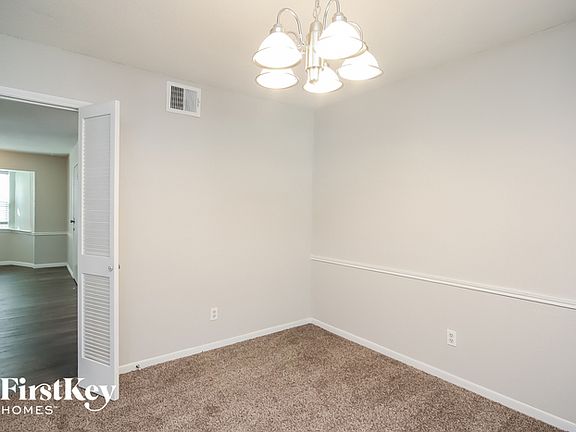 4th image of 7631 Southmeadow Dr