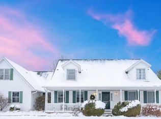 1440 School St, Washington, IL 61571