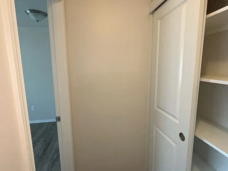 2319 Wilson Ave — Photo 11