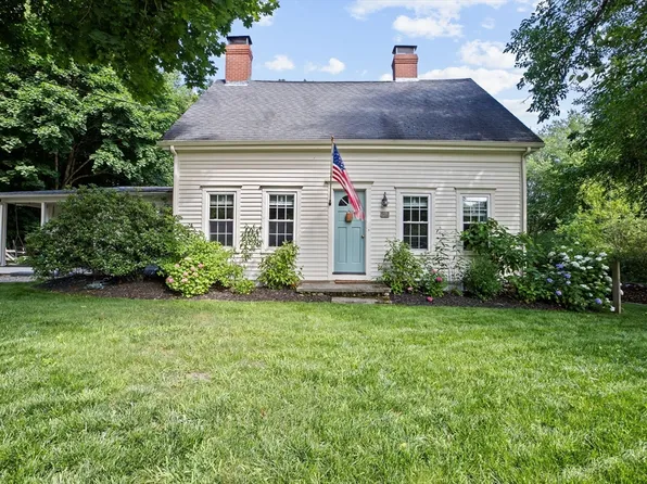 562 Forest St, Marshfield, MA 02050