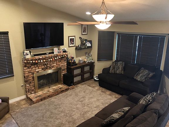 2nd image of 14924 Tulip Ct