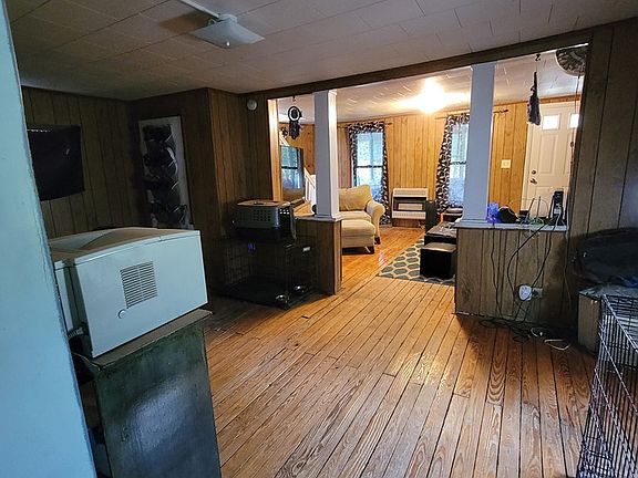 4th image of 1413 Sullivan St