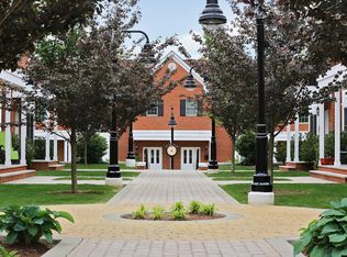 199D Amboy Ave APT D, Metuchen, NJ 08840