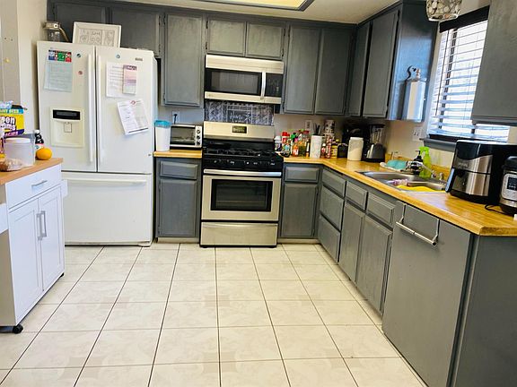 2nd image of 15629 Avion Ln