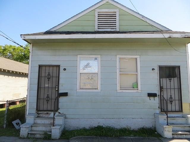 1st image of 4104-06 N Derbigny St