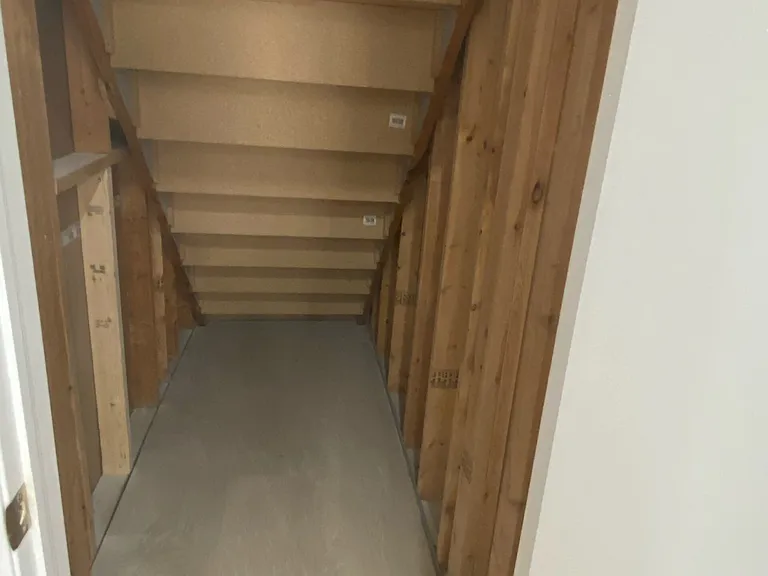 64 Grover Hill Ave #BASEMENT — Photo 13