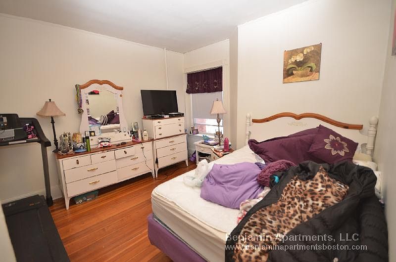 1st image of 1595 Beacon St #46