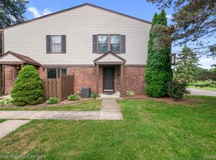 7777 Pontiac Lake Rd, Waterford, MI 48327