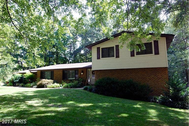 1st image of 349 Stonehouse Dr