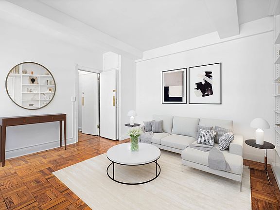 2nd image of 140 E 40th St APT 12A