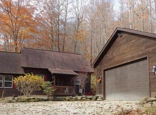 8690 French Hill Rd NW, Bolivar, OH 44612
