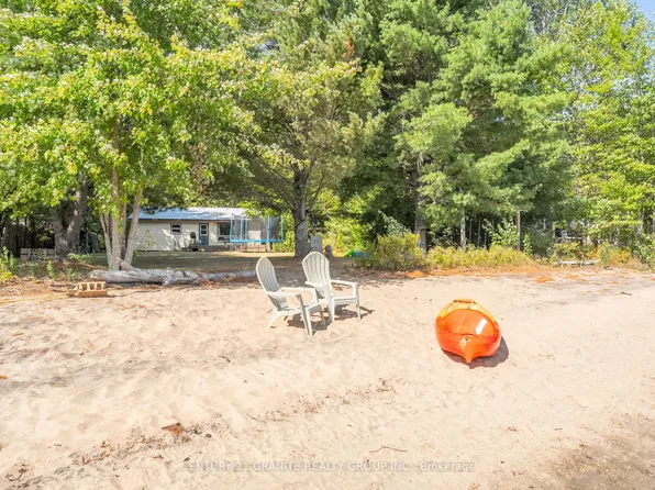 920 Papineau Lake Rd, Hastings Highlands, ON K0L 2R0