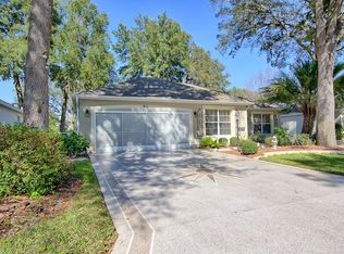 911 Pasadena Way, Lady Lake, FL 32159