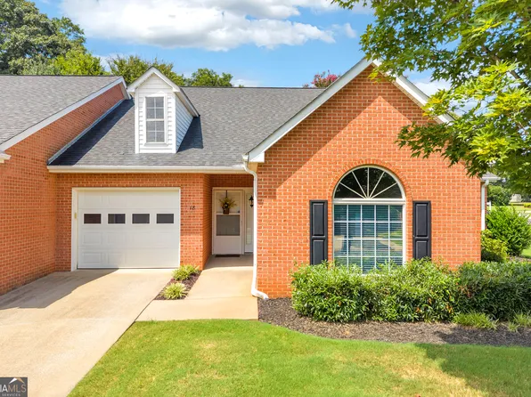 18 Somerset Ct, Hartwell, GA 30643