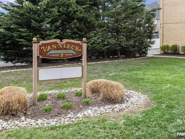 7 Van Vleck St #C0009, Montclair, NJ 07042