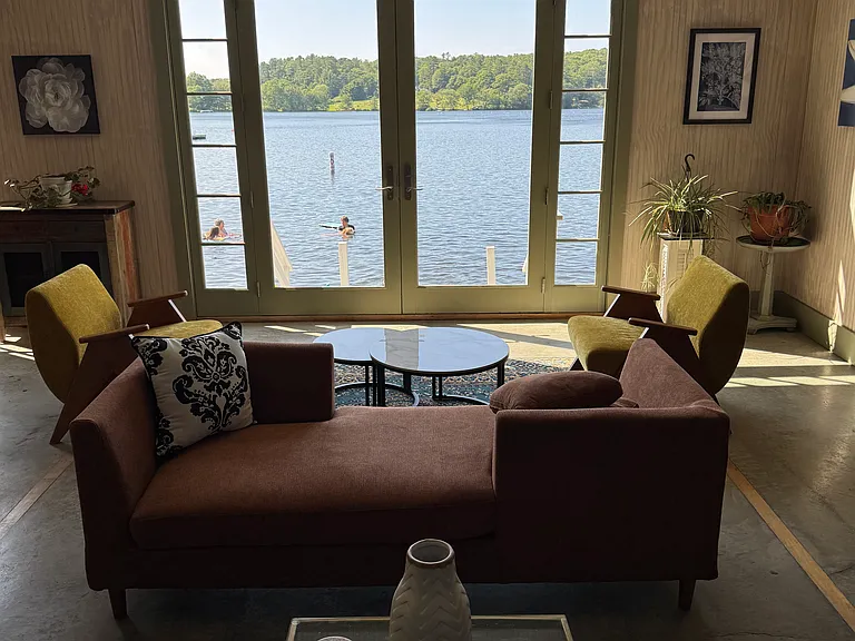 3 Pond Rd #A — Photo 4