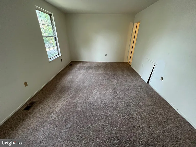 7520 Indian Hills Dr — Photo 10