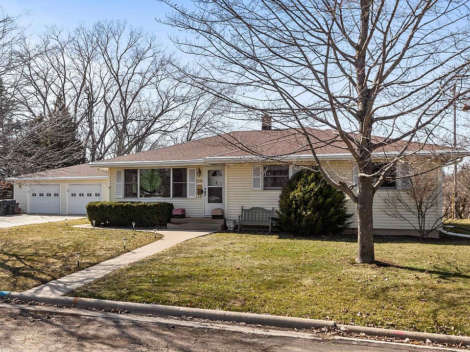 1st image of 1015 Bridgewood Dr