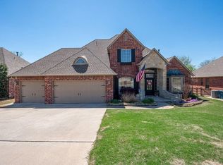 2241 Flint Ridge Rd, Edmond, OK 73003
