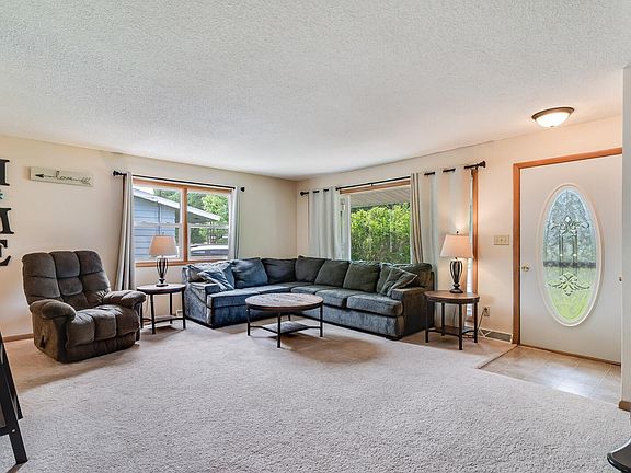 4th image of 2053 29th St S