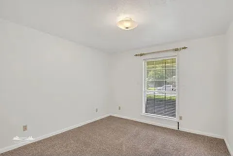 2313 Wesley Cir — Photo 16