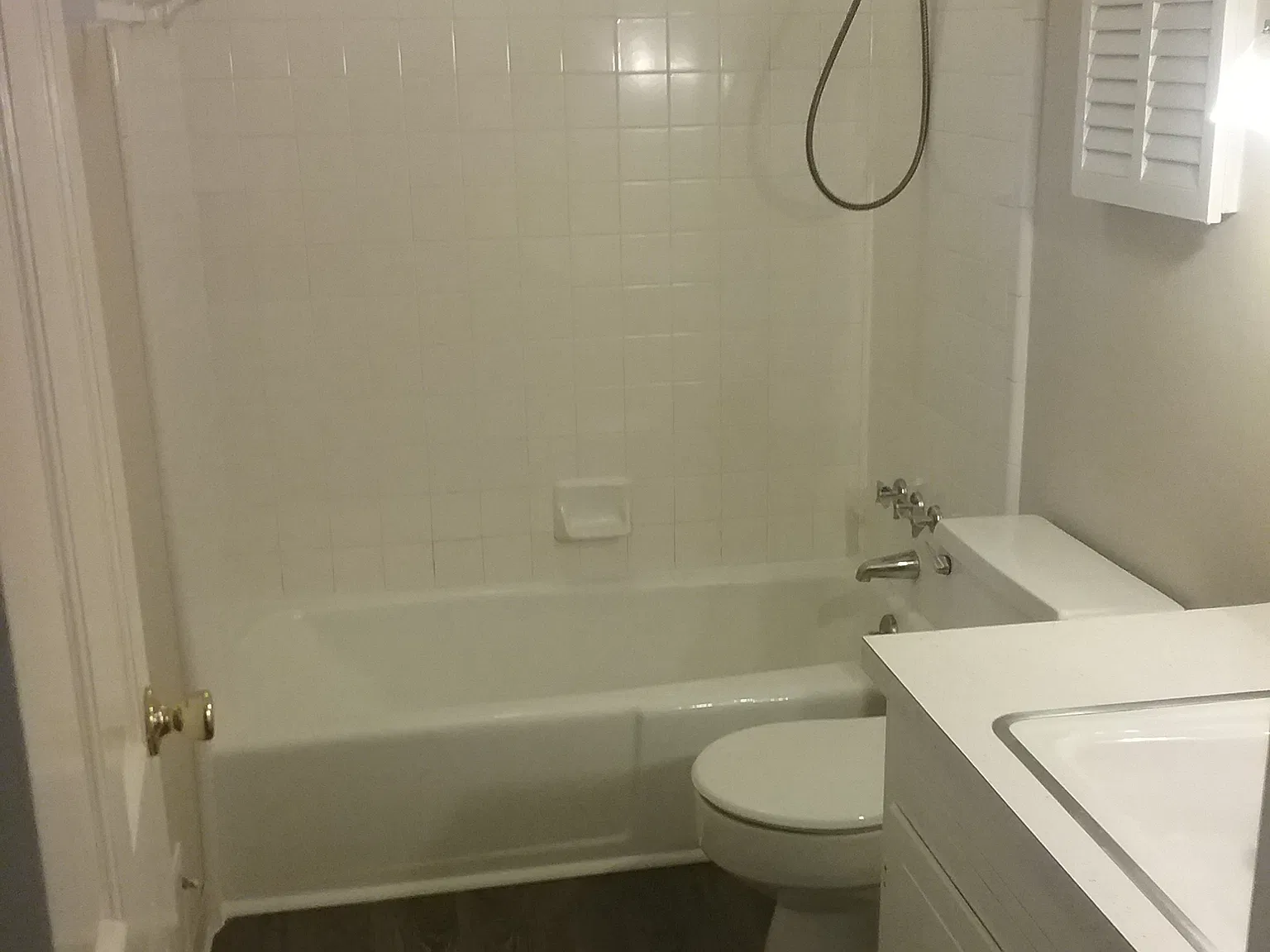 2526 Vail Ave — Photo 3