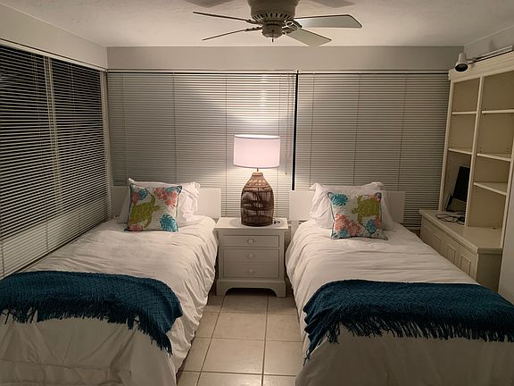 5th image of 284 Shadowridge Ct