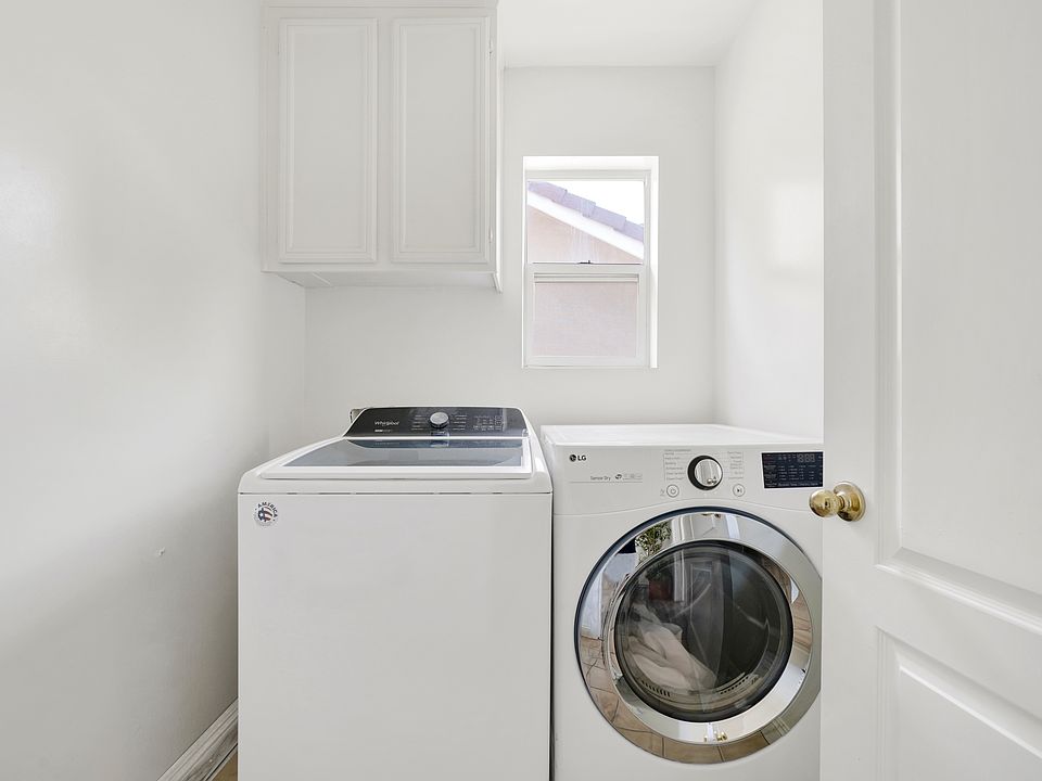 1st image of 14680 Acacia St