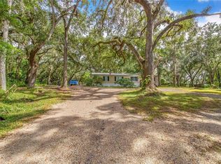 2852 Tom Brewer Ln, Plant City, FL 33566