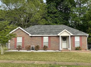 484 Mount Airy Dr, Prattville, AL 36067
